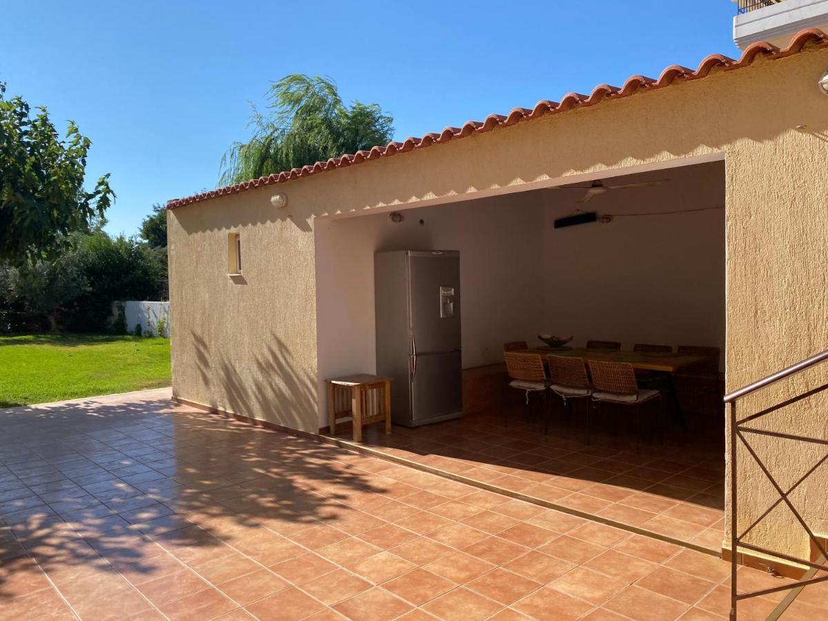 Relaxing Villa With Swimming Pool And Garden Agios Georgios  Exteriör bild