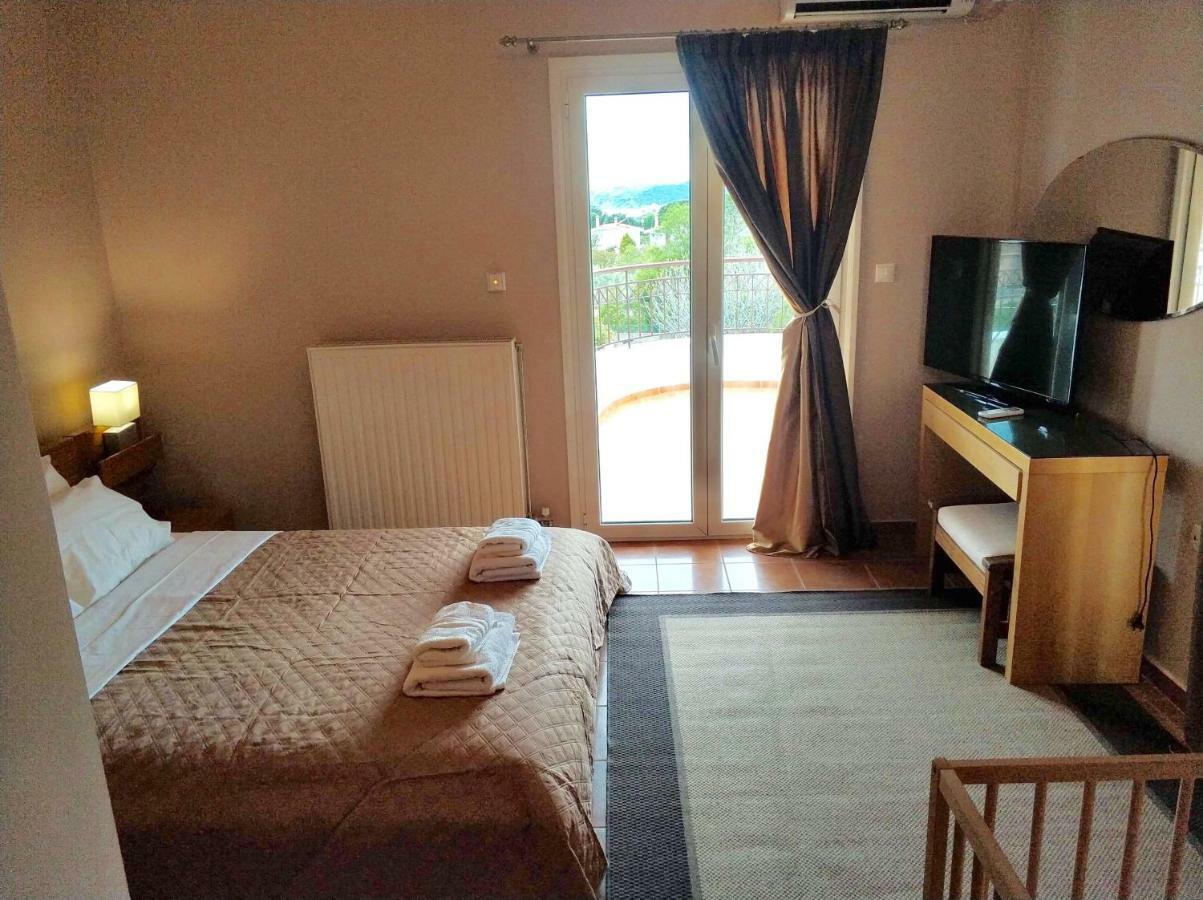 Relaxing Villa With Swimming Pool And Garden Agios Georgios  Exteriör bild